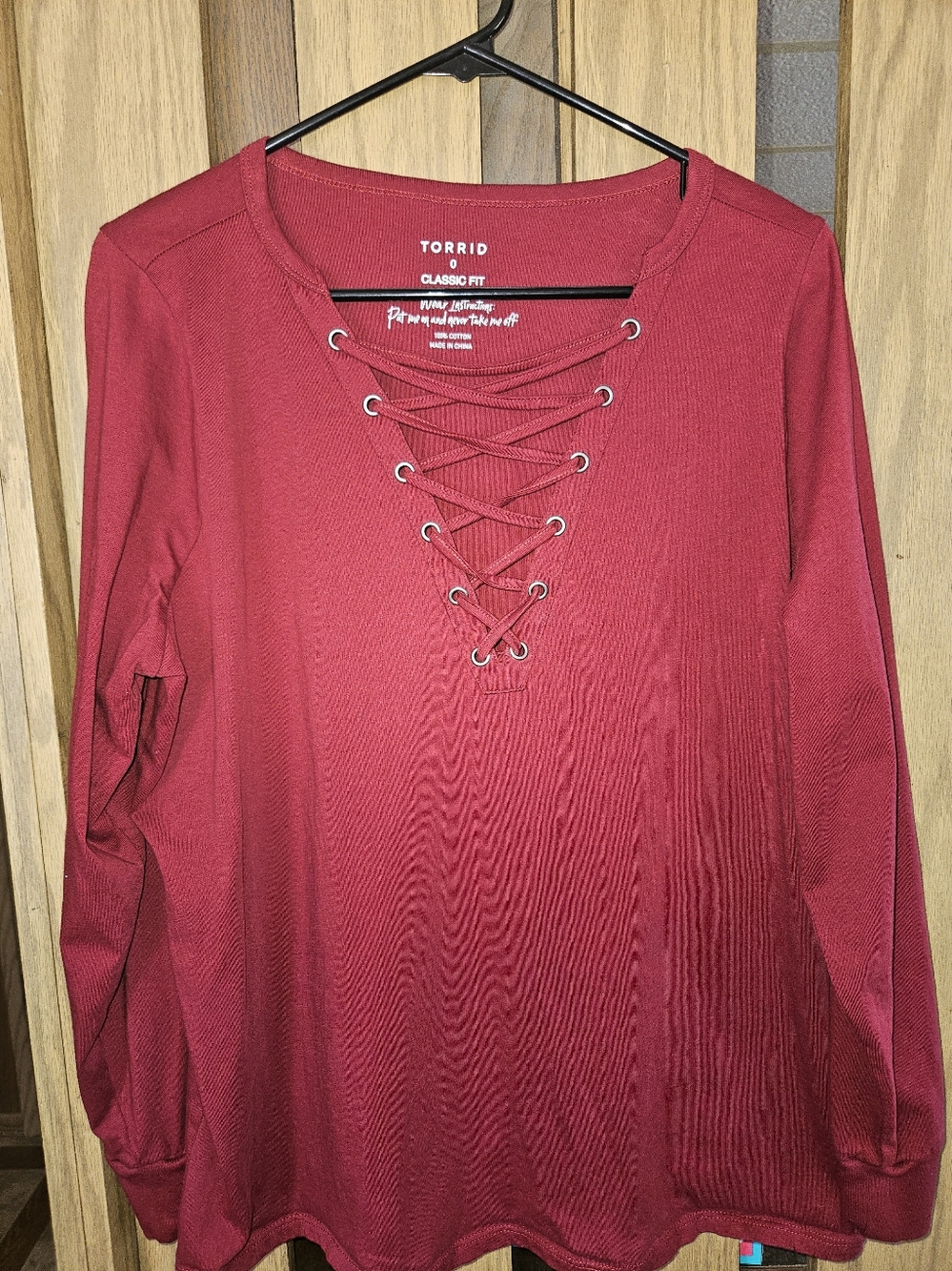 Torrid Sz 0 Lace-Up Classic Fit Cranberry Long Sleeve Top